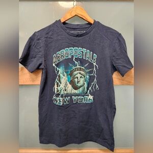 Aeropostale Men’s Navy Graphic T‑Shirt with Teal Statue of Liberty Print XS